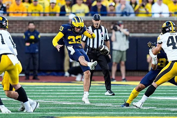 Cam Brown (33) and Zack Marshall (83)