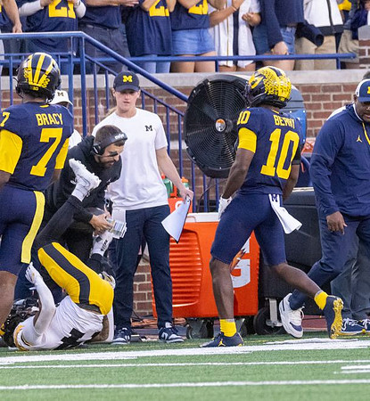 Chris Bracy (7) and Zeke Berry (10)