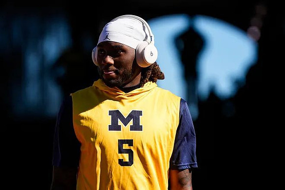 Savion Hiter (5)