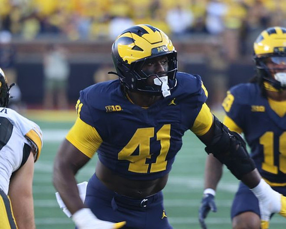 Tariq Boney (41) and Troy Bowles (18)