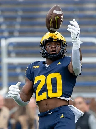 Kalel Mullings (20)