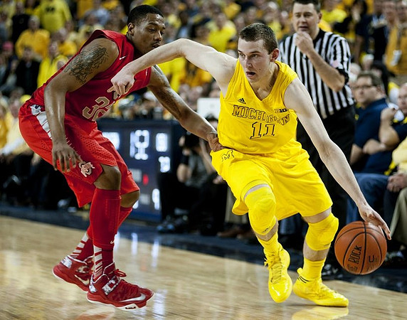 Nik Stauskas (11)