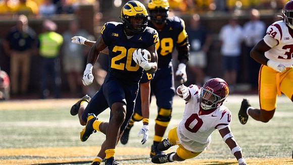 Myles Hinton (78) and Kalel Mullings (20)