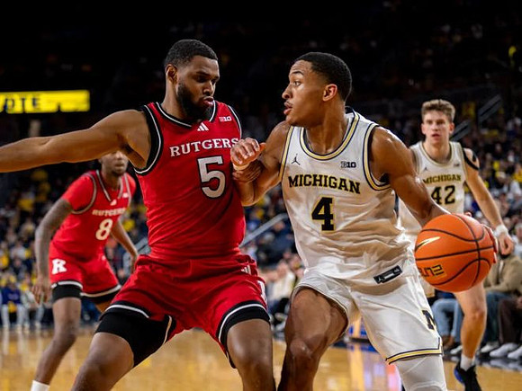 Nimari Burnett (4) and Will Tschetter (42)