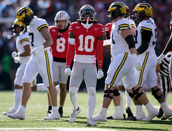 Marlin Klein (17), Evan Link (71), and Giovanni El-Hadi (58)
