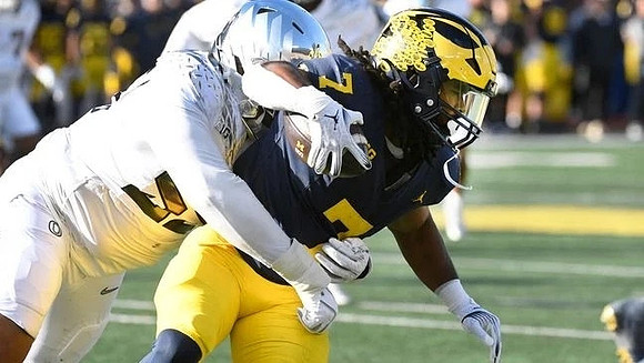 Donovan Edwards (7)