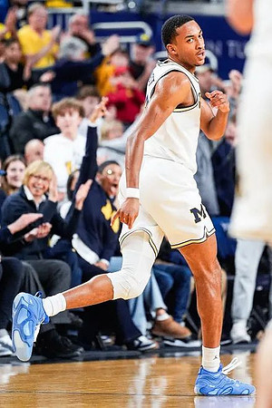 Nimari Burnett (4)