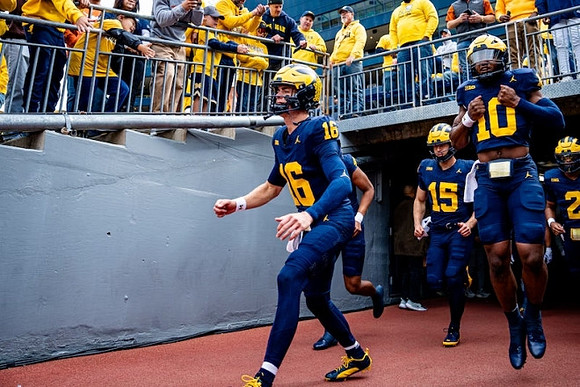 Davis Warren (16), Anthony Arnou (15), and Alex Orji (10)