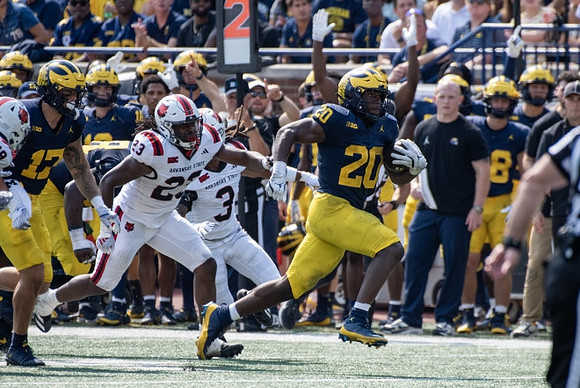 Marlin Klein (17) and Kalel Mullings (20)