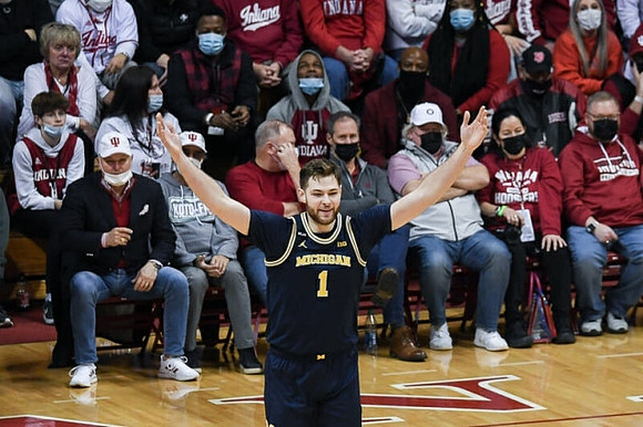 Hunter Dickinson (1)