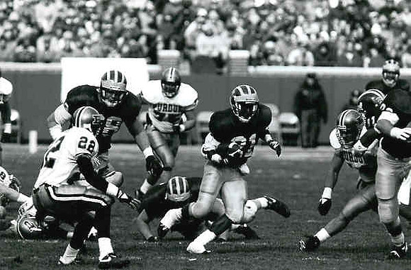 1991 Season-Purdue: Desmond  Howard (21) and Tony McGee (88)