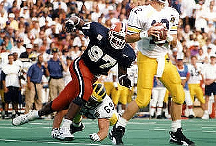 1995 Season-Illinos: Jon Runyan Sr. (69) and Scott Dreisbach (12)