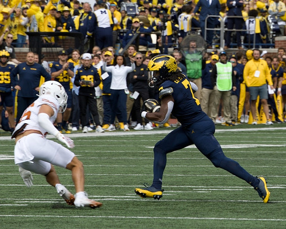 Donovan Edwards (7)