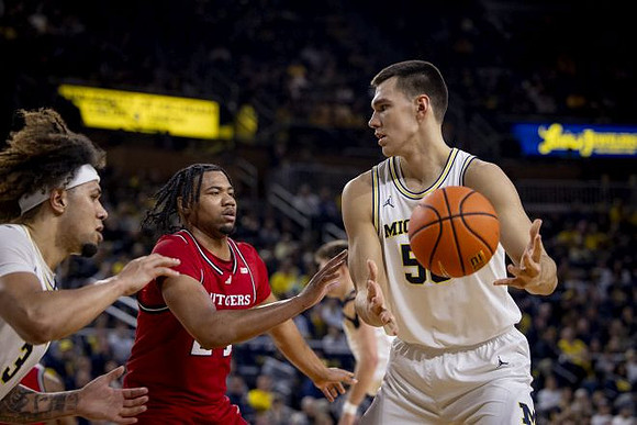 Tre Donaldson (3) and Vladislav Goldin (50)