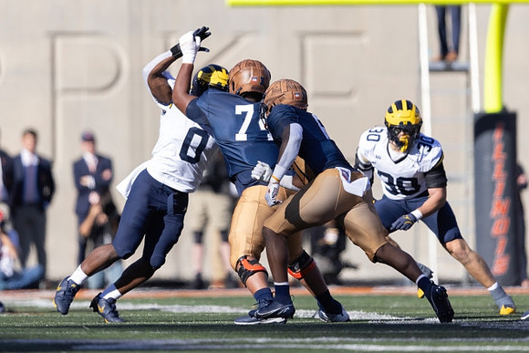 Josaiah Stewart (0) and Jimmy Rolder (30)