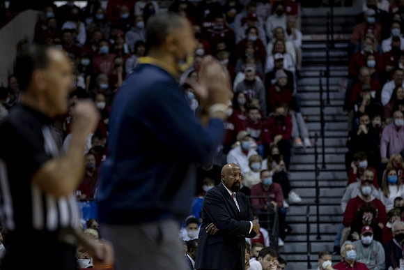 Juwan Howard and Indiana Head Coach Mike Woodson