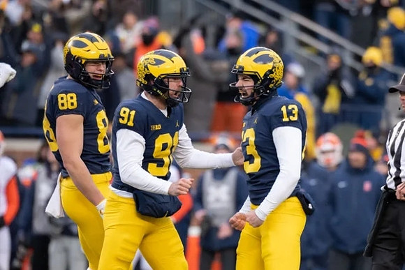 Matthew Hibner (88), Brad Robbins (91), and Jake Moody (13)
