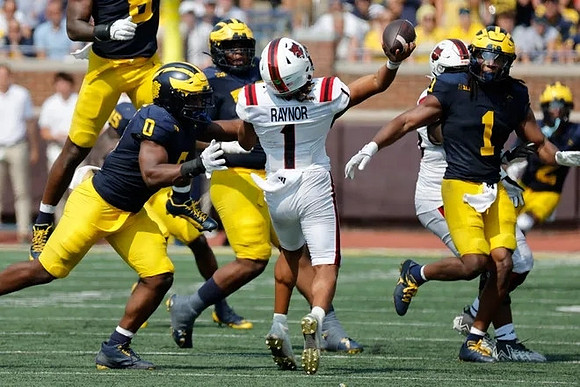 Josaiah Stewart (0) and Jaishawn Barham (1)