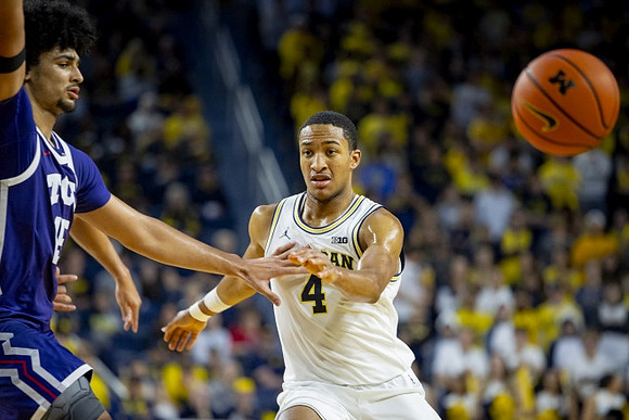 Nimari Burnett (4)