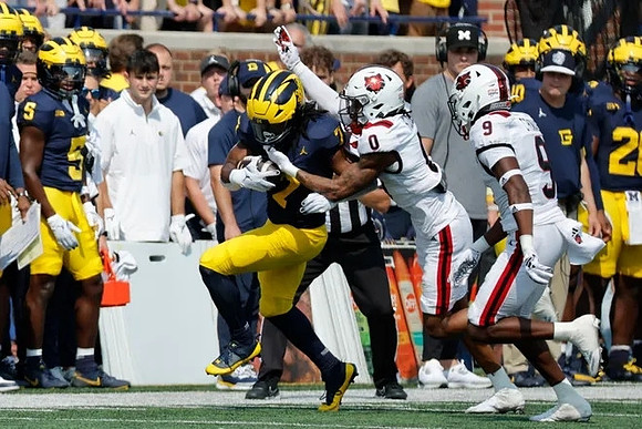 Donovan Edwards (7)