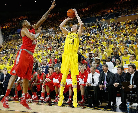 Nik Stauskas (11)