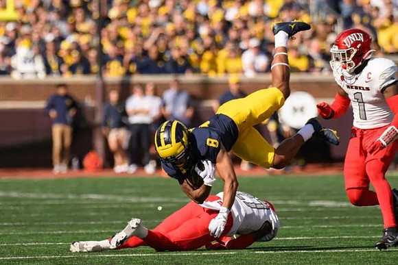 Tyler Morris (8)