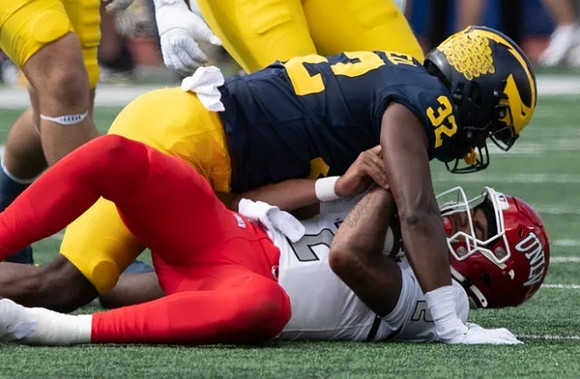 Jaylen Harrell (32)