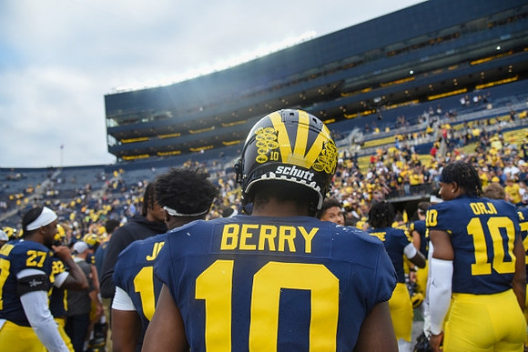 Zeke Berry (10) and Alex Orji (10)