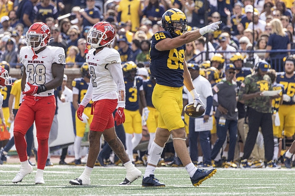AJ Barner (89)