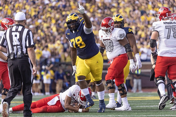 Kenneth Grant (78) and Kris Jenkins (94)