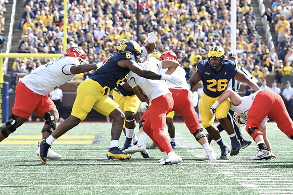 Derrick Moore (8) and Rayshaun Benny (26)