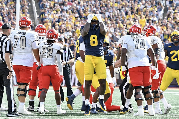 Derrick Moore (8)