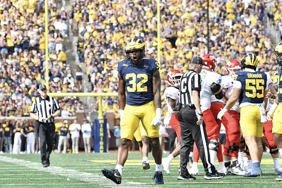 Jaylen Harrell (32) and Mason Graham (55)