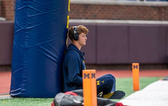 J.J. McCarthy (9)