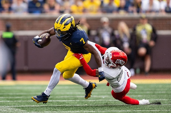 Donovan Edwards (7)