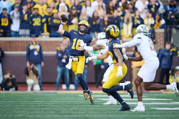Davis Warren (16) and Kendrick Bell (12)