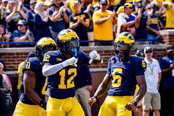 Josaiah Stewart (0), Aamir Hall (12), and Brandyn Hillman (6)