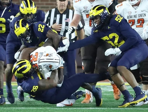 Rayshaun Benny (26), Cameron Calhoun (22), and Kechaun Bennett (52)