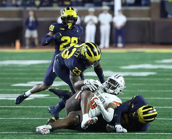 Quinten Johnson (28) and Michael Barrett (23)