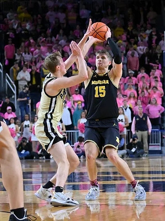 Joey Baker (15)