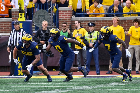Mason Graham (55), Josaiah Stewart (0), and Makari Paige (7)