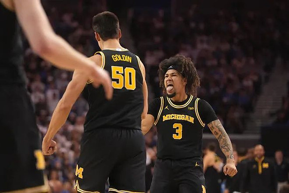 Vladislav Goldin (50) and Tre Donaldson (3)