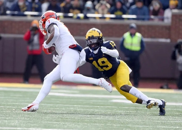 Rod Moore (19)