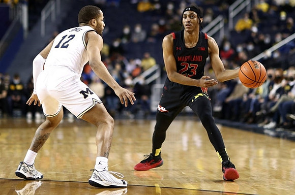 DeVante' Jones (12)