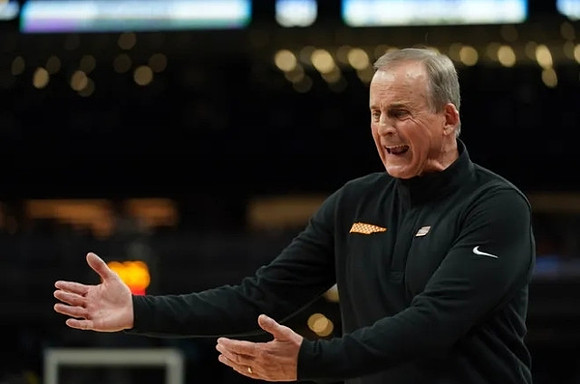 Tennessee Head Coach Rick Barnes