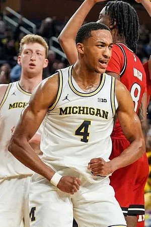 Danny Wolf (1) and Nimari Burnett (4)