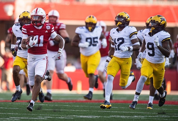 Quinten Johnson (28), Trey Pierce (95), Josh Wallace (12), and Rod Moore (9)