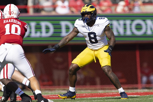 Derrick Moore (8)