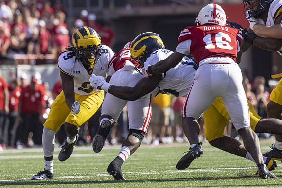 Rod Moore (9) and Ernest Hausmann (15)