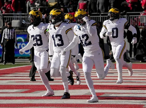 Quinten Johnson (28), Wesley Walker (13), Aamir Hall (12), and Josaiah Stewart (0)